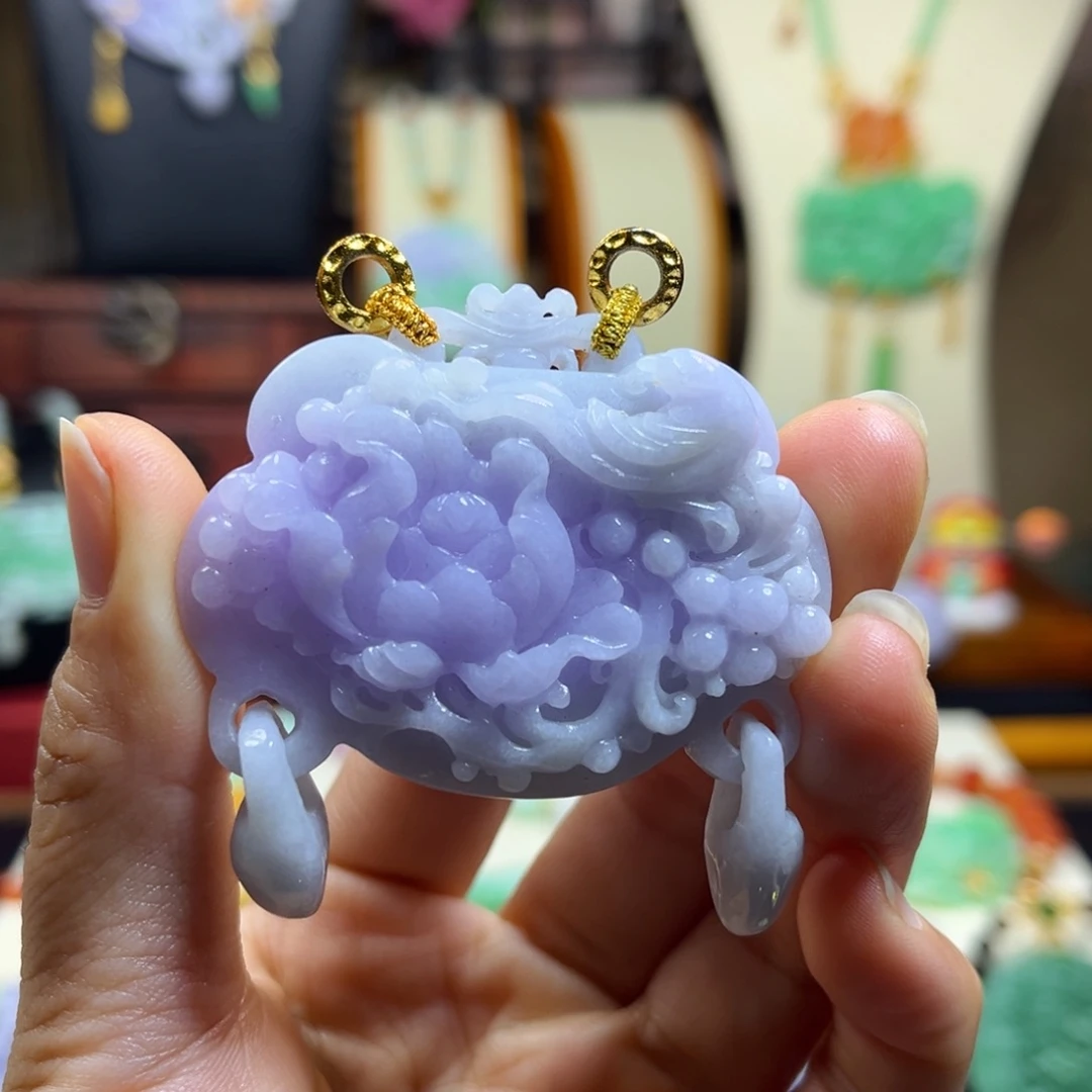 慕***苒翡翠未镶嵌颈饰天然翡翠