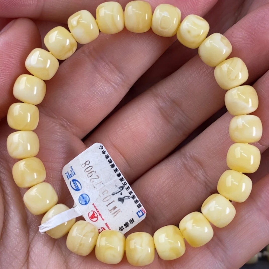 蜜蜡裸石未镶嵌蜜蜡