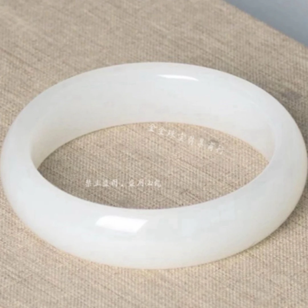 高级新疆天然和田玉羊脂白玉镯正圈时尚玉镯送妈女友礼物多样发一