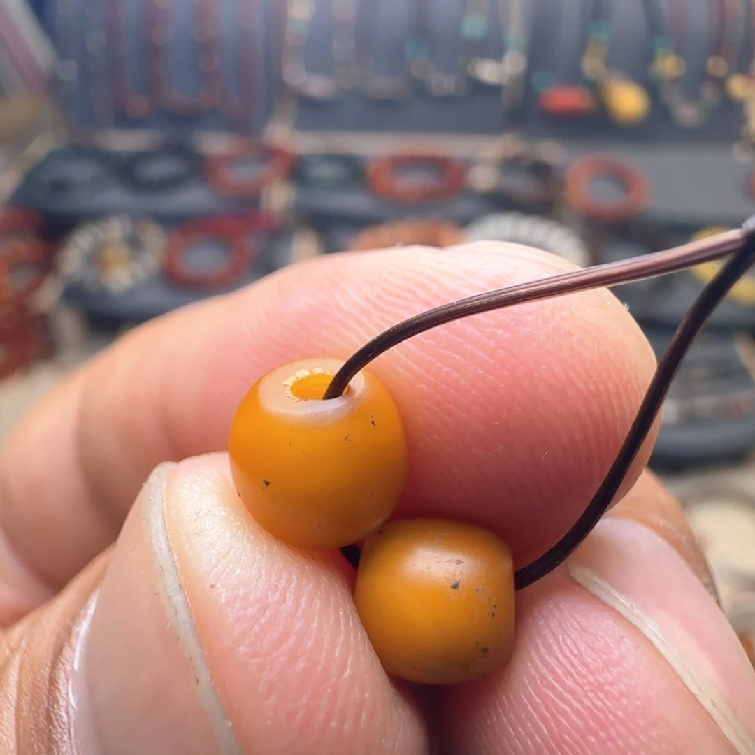 琥珀裸石未镶嵌n n n n m m