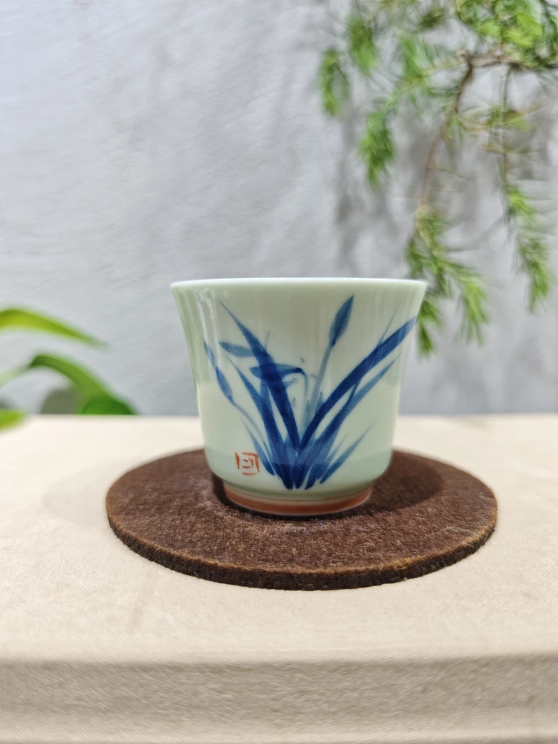 A31青花”幽兰凝青“兰颂杯