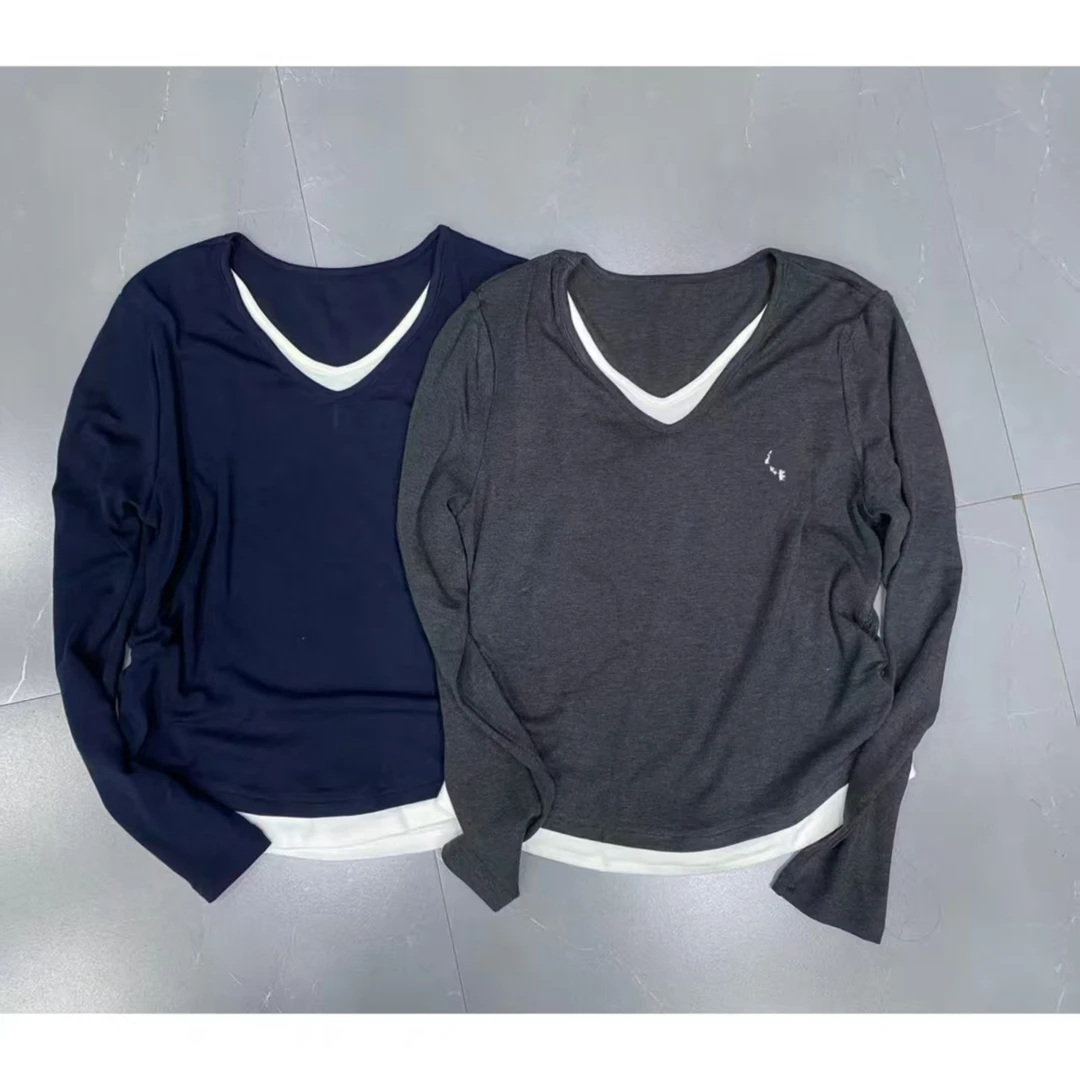 【新品】V领假两件T恤