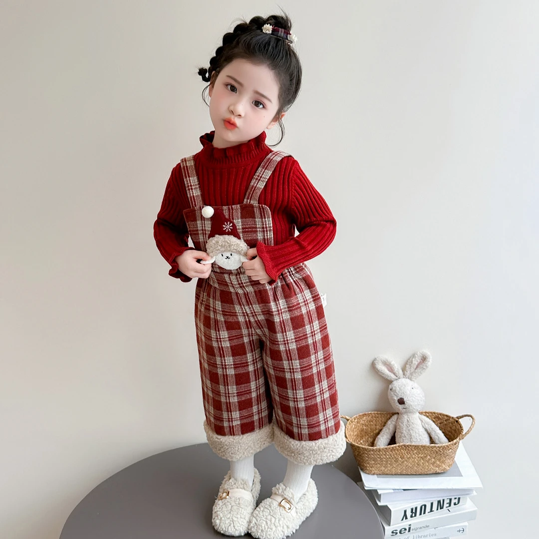 女童背带裤套装秋冬2025新款儿童红色拜年服女宝格子连体裤两件套