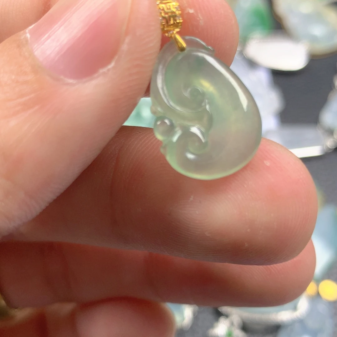 【闪购商品】翡翠颈饰18K金镶嵌翡翠