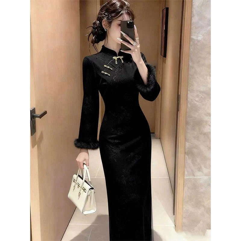 新中式高级感黑色盘扣加厚连衣裙女独特绝美国风改良旗袍长裙冬季