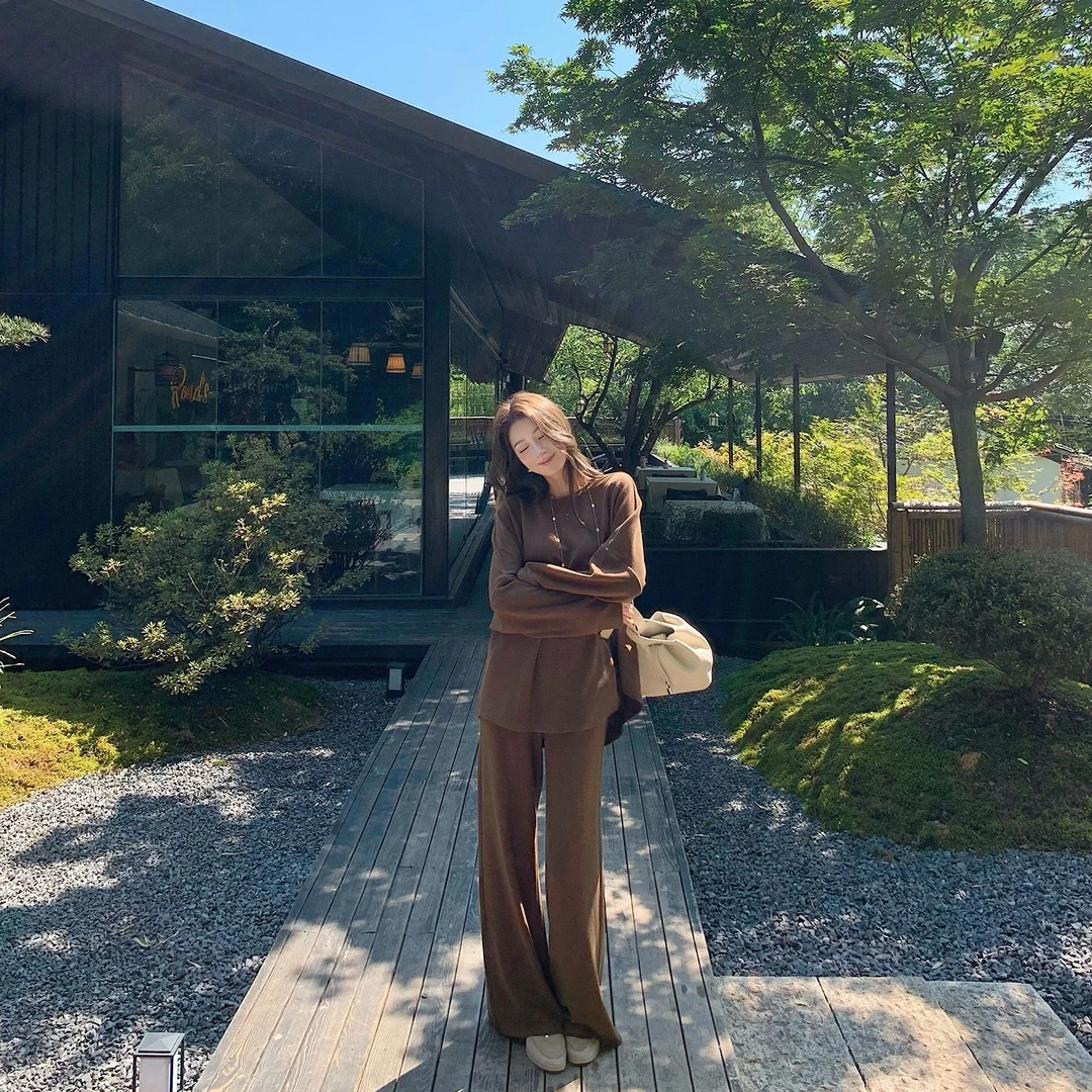 慵懒风松弛感极简宽松针织上衣套装秋冬新款显瘦炸街阔腿裤两件套