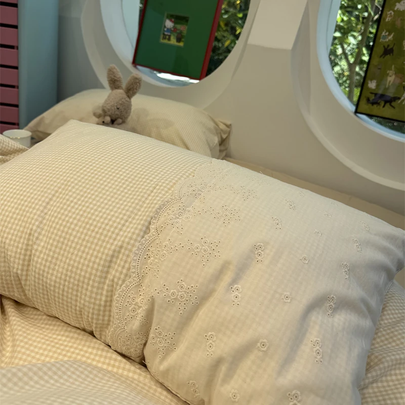 易安阁 水洗棉简约花边米色格子床上四件套全棉1.5m1.8被套三件套