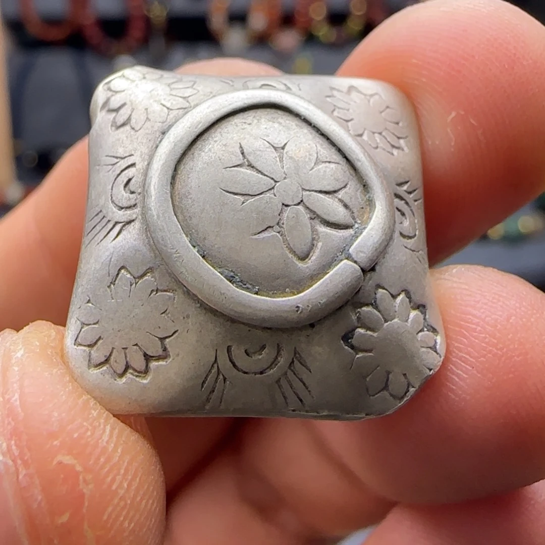 树脂制品v v h n m nhi k m