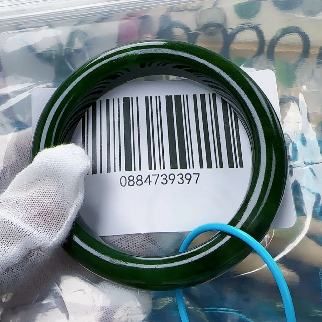 和田玉手镯未镶嵌包容56.5