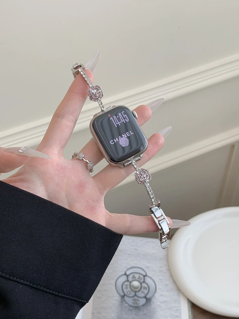 山茶花金属手镯表带适用苹果appleiWatchs10987654高级小众女se21