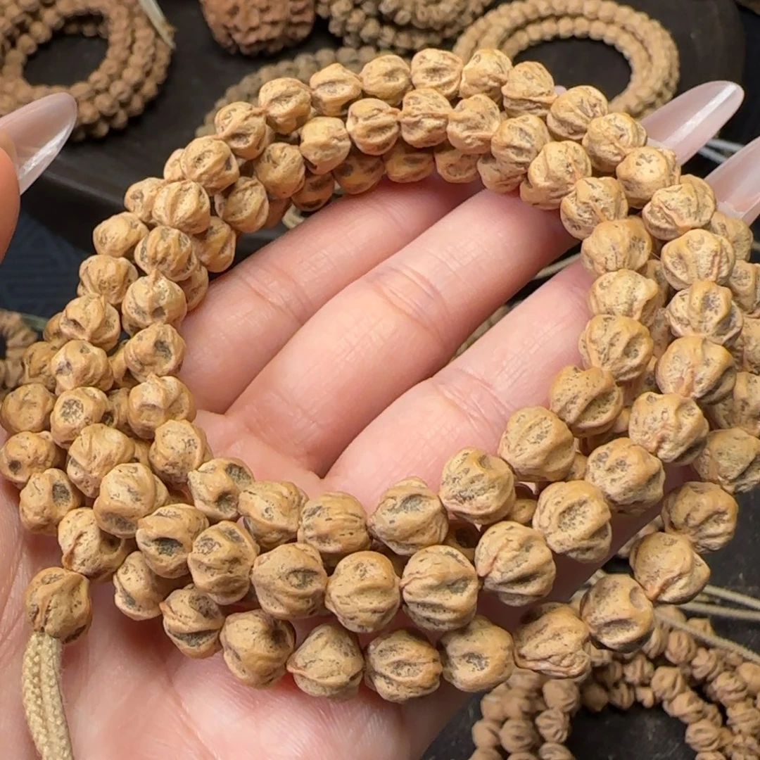 呜****吊坠柏香籽/百香籽