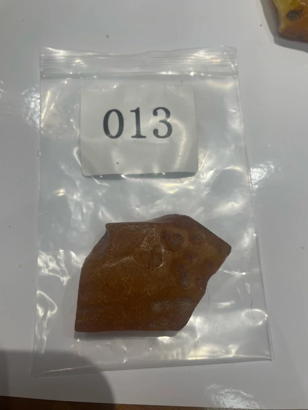 原矿琥珀蜜蜡毛料原石全皮