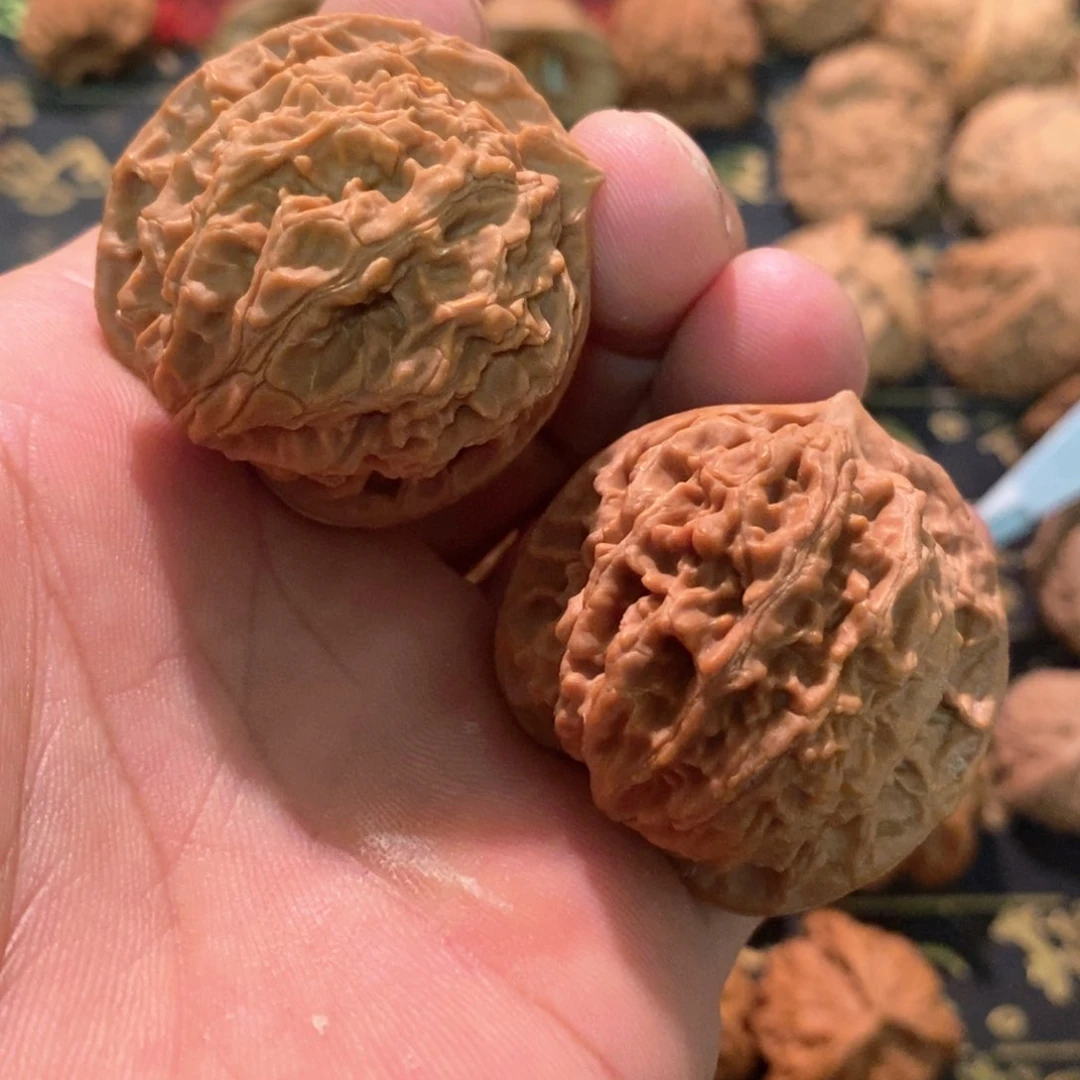 文玩老麻核桃鹰嘴