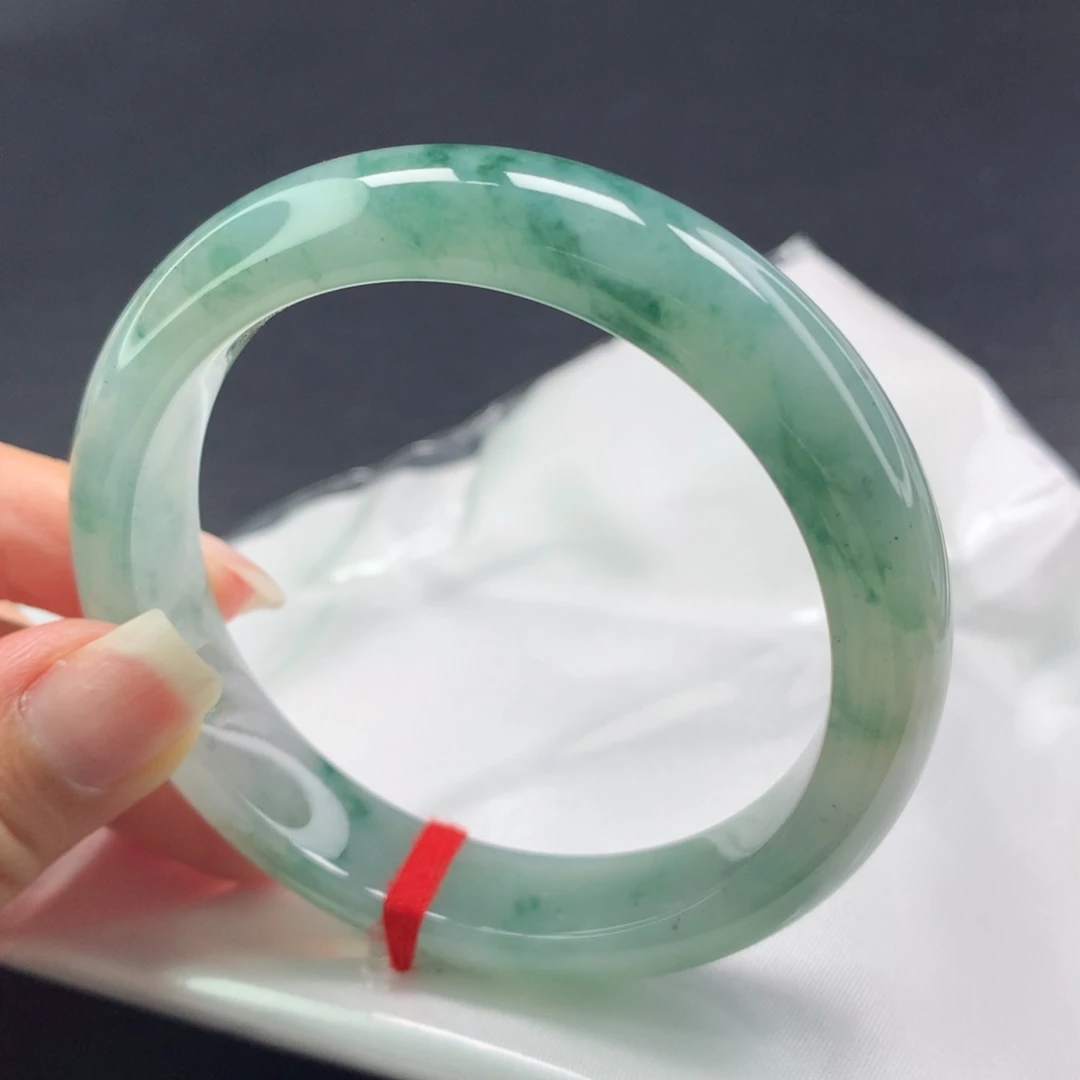 翡翠手镯未镶嵌（12号）