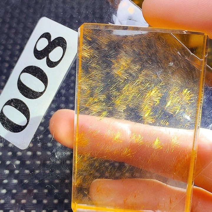 张***姐非金属非金属平安无事牌