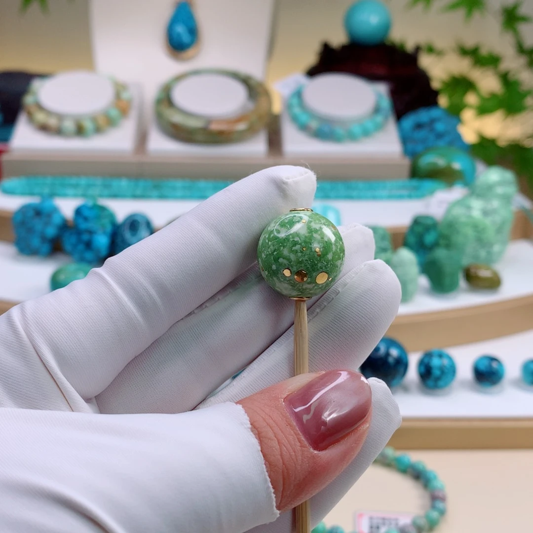 未镶嵌绿松石珠宝奇石