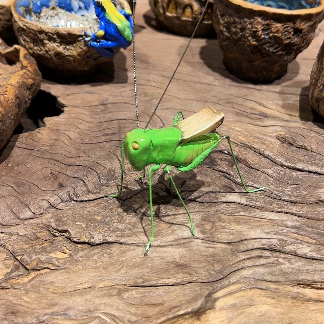 蝈蝈陶土漆画纯手工