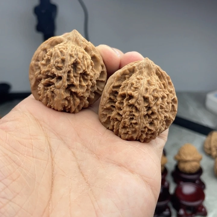 文玩核桃吊坠满天星不差尺40边