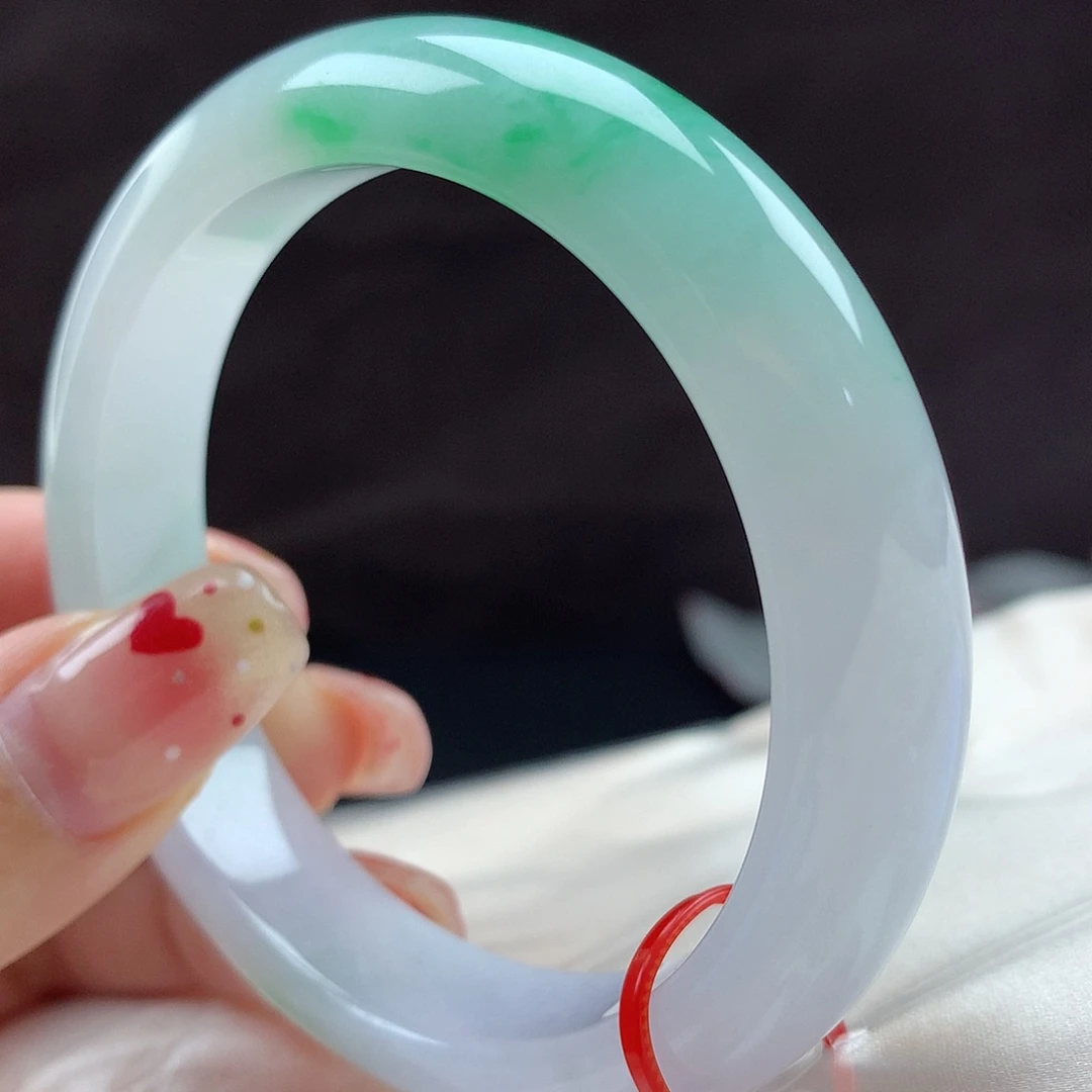 翡翠手镯未镶嵌96757，