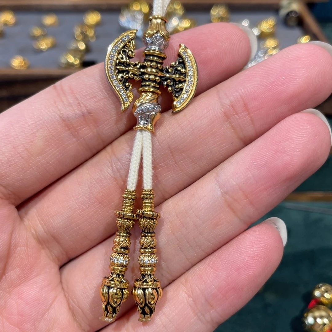 少***邪月刀背云，宝瓶，法螺，金色莲界