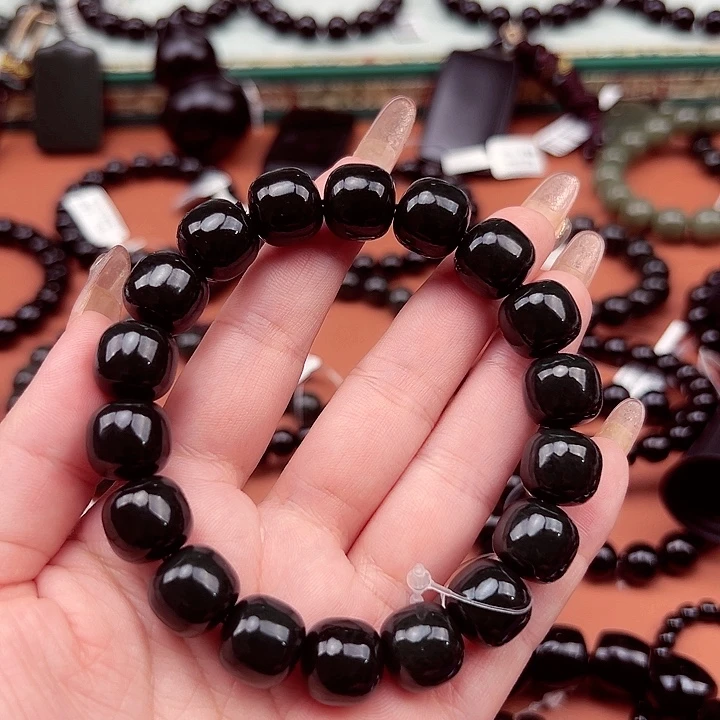 欢***马和田玉未镶嵌手串