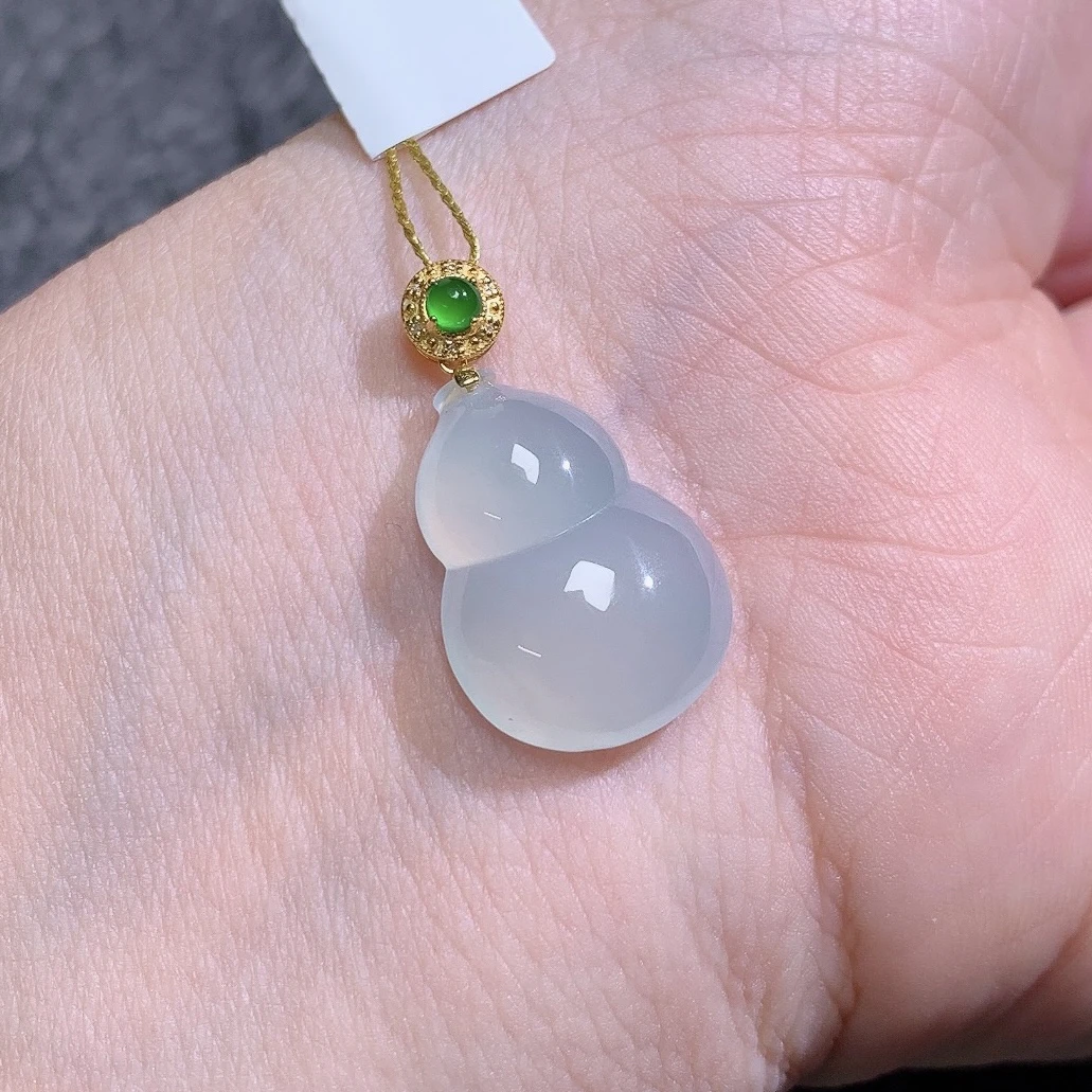 缅甸天然A货翡翠镶嵌18k金白冰葫芦吊坠冰透白月光21×14.9×6.2