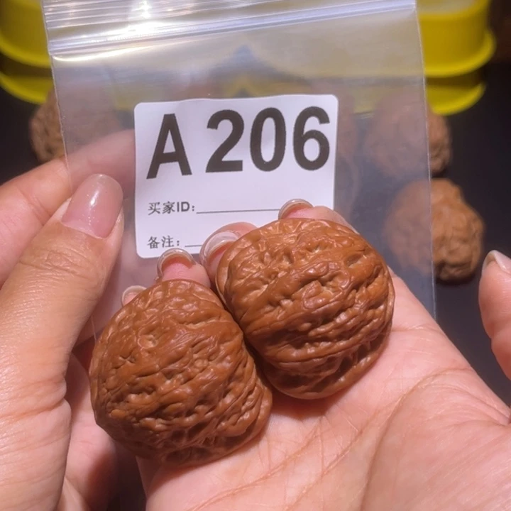 文玩核桃吊坠铁锤妹妹A206