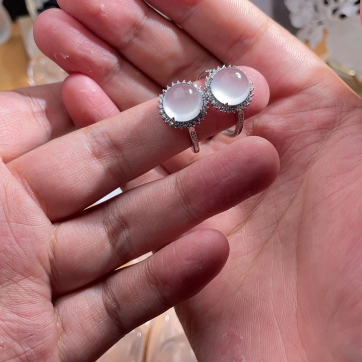 石英质玉合金戒指