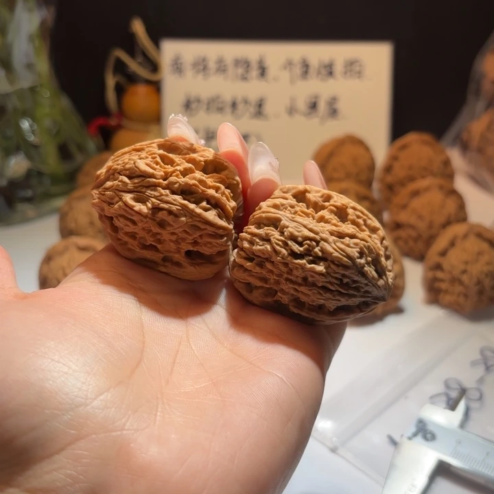 吊坠文玩核桃9号37-37-41