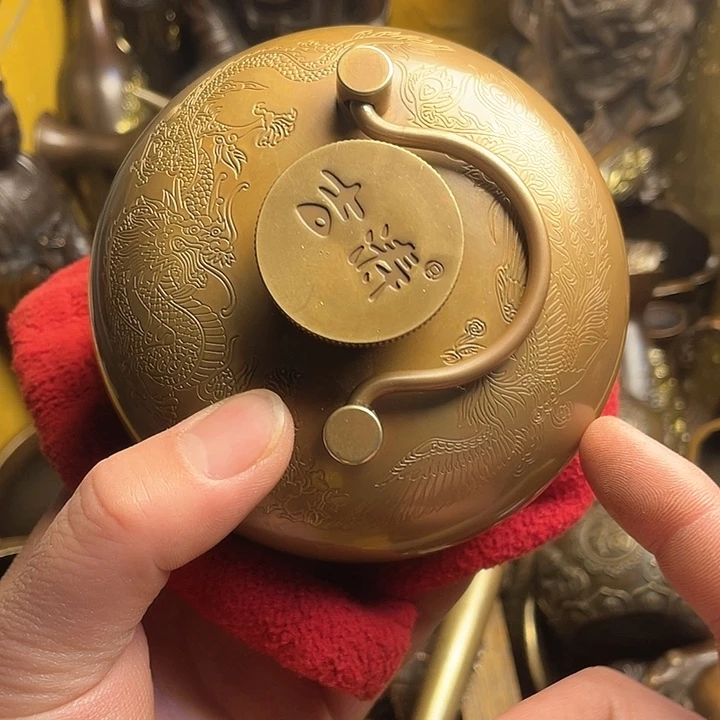 诚信经营铜器摆件