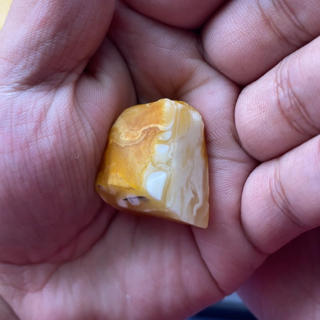 定制琥珀未镶嵌蜜蜡定制