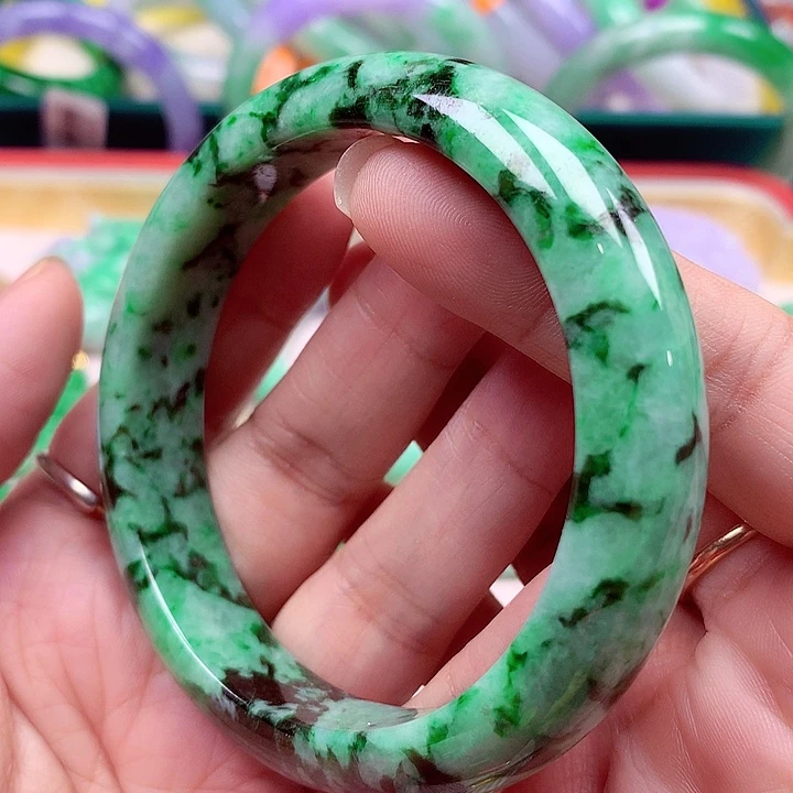 翡翠未镶嵌手镯翡翠
