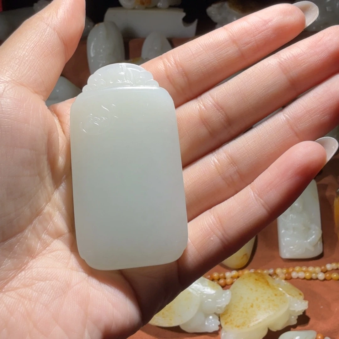 凤***奇和田玉未镶嵌吊坠(不含链)