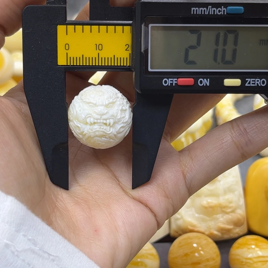 琥珀未镶嵌手串……