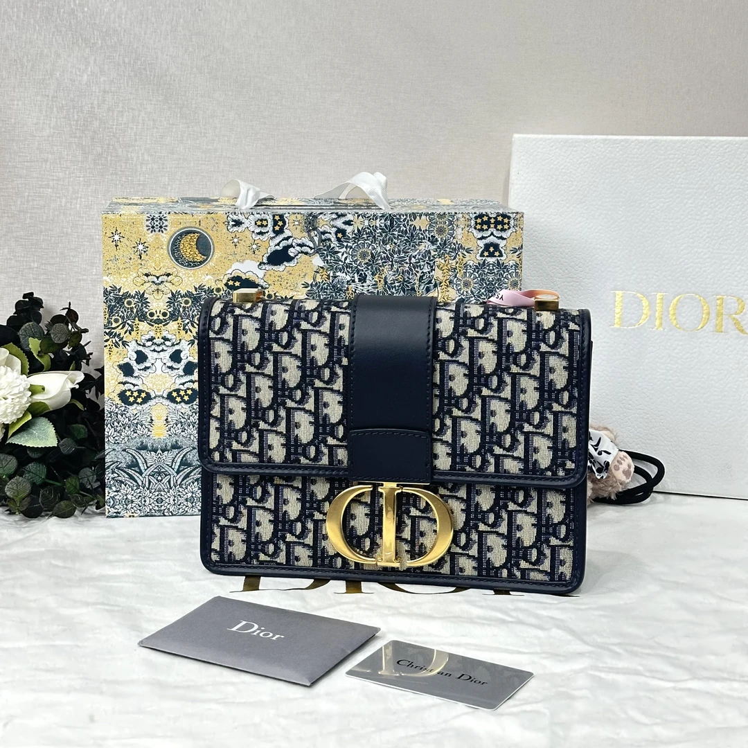 全新未使用 DIOR/迪奥 壹所奢品/dior迪奥蒙田30大号斜跨包 闲置