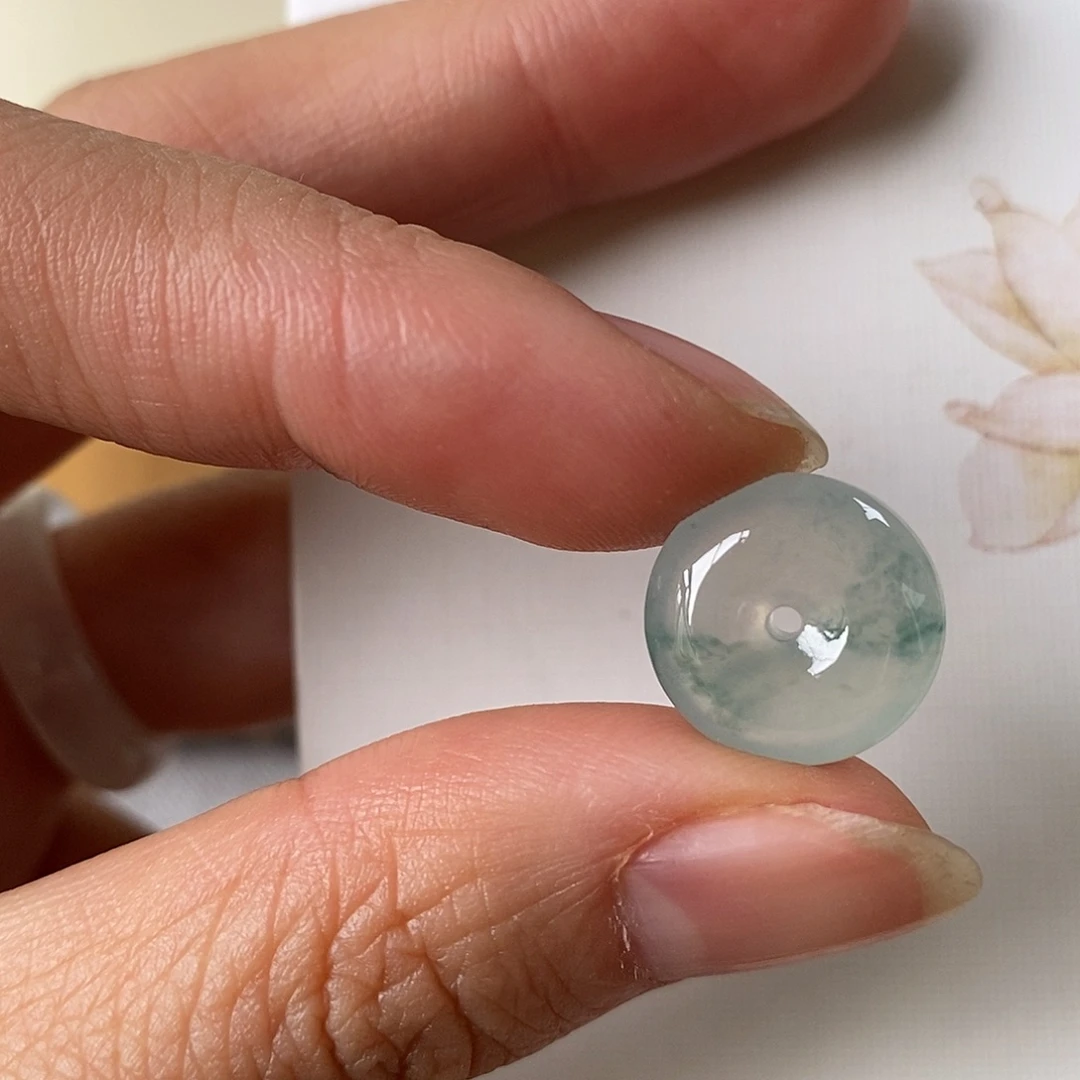 w***w翡翠未镶嵌颈饰天然的缅甸翡翠A货