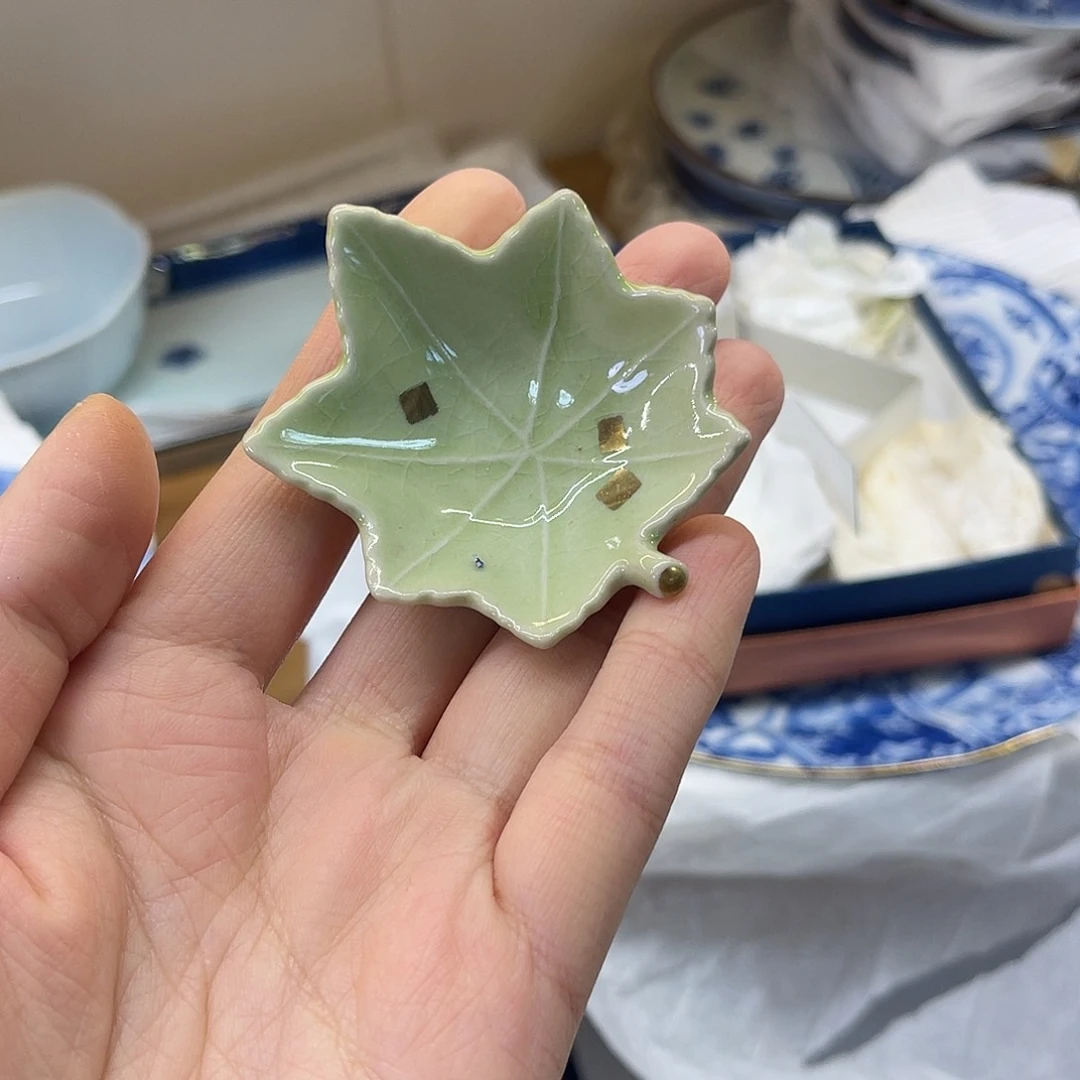 瓷片与**漫橘吉枫叶筷置