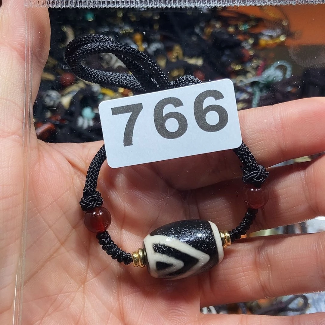 玛瑙/玉髓颈饰未镶嵌徐*卿