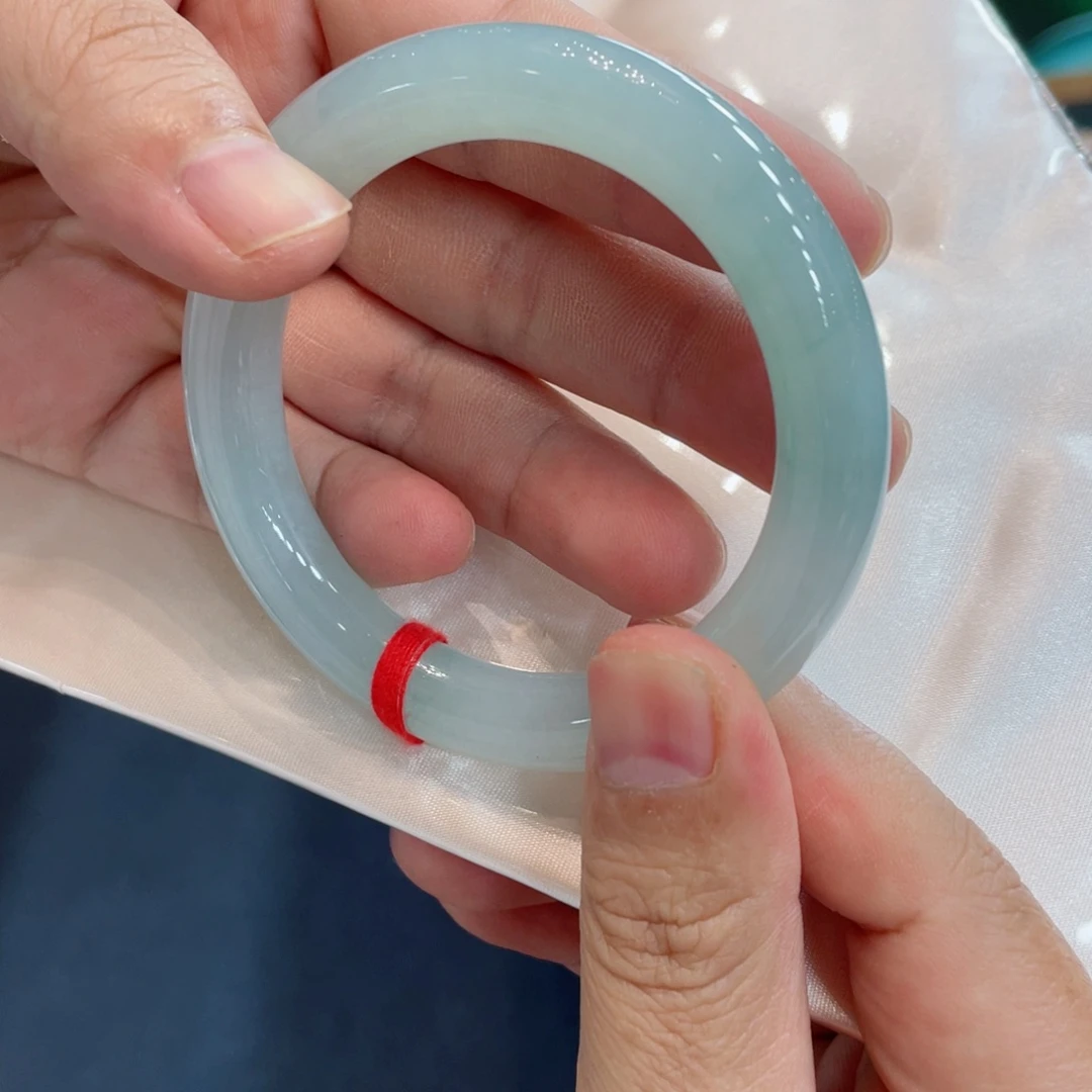 翡翠未镶嵌手镯手镯