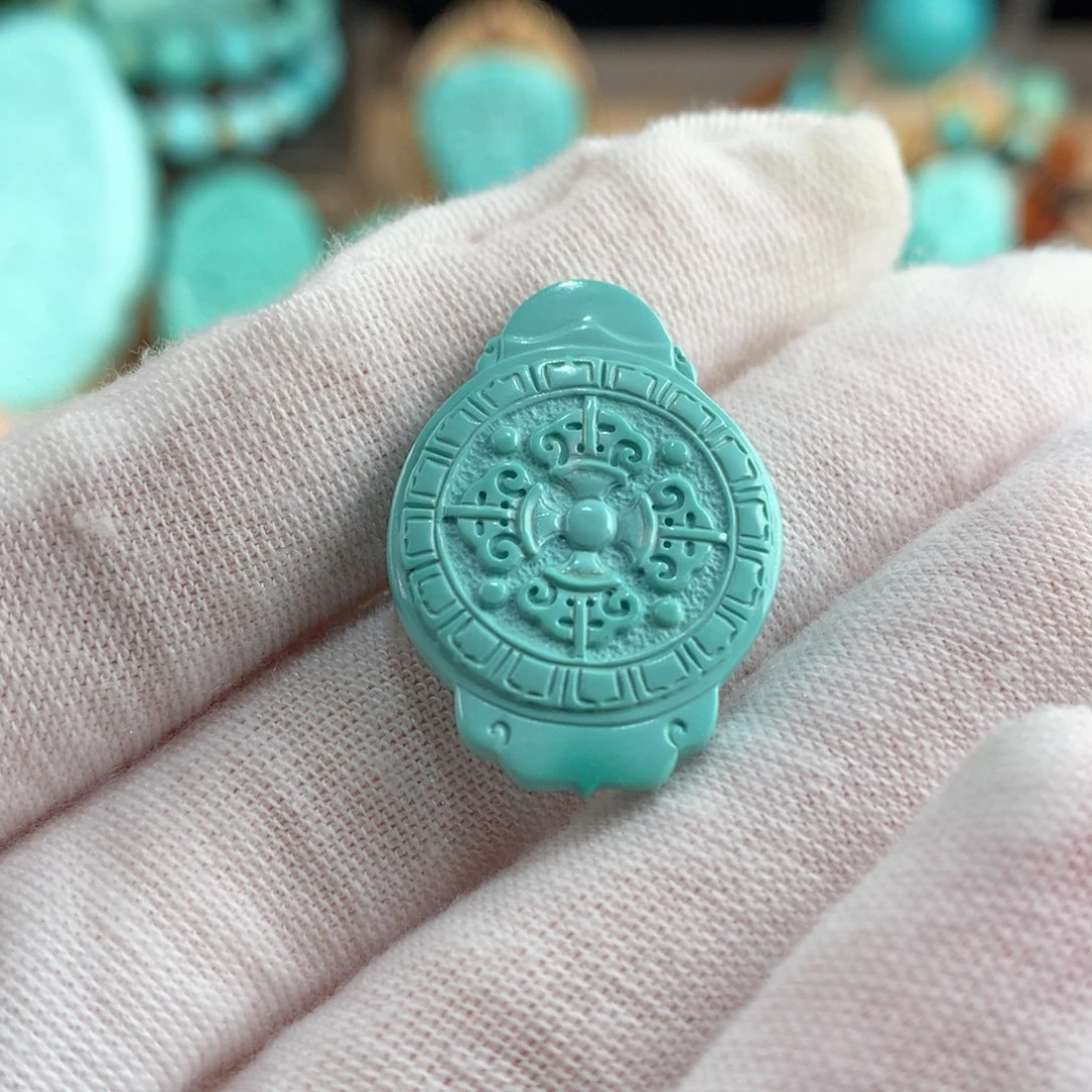 绿松石未镶嵌八卦牌