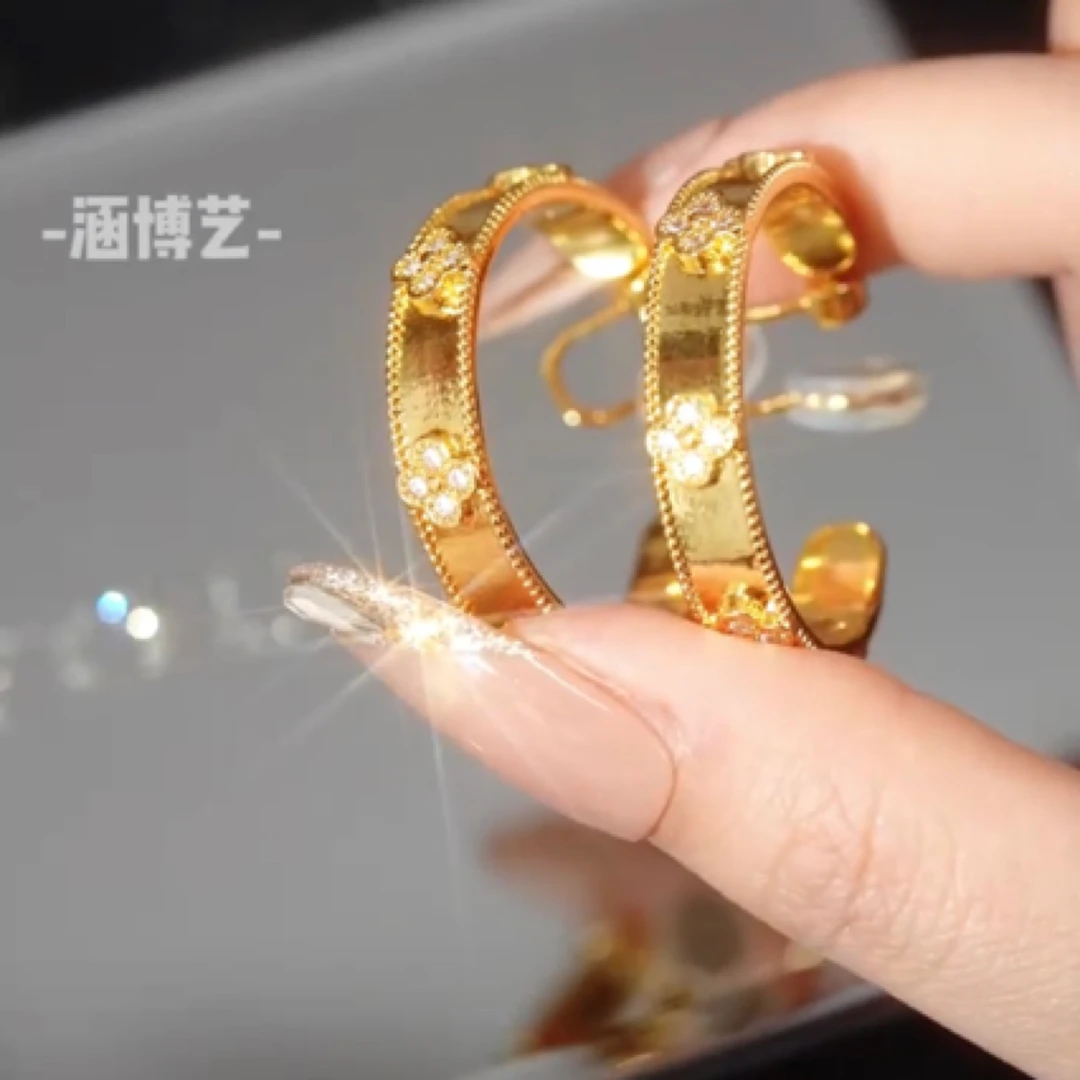 铜合金耳饰 四叶草无耳洞耳夹大耳圈精致百搭款