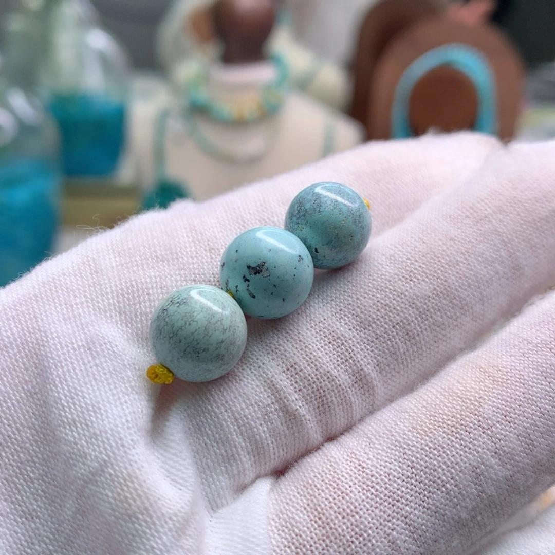 绿松石未镶嵌饰品