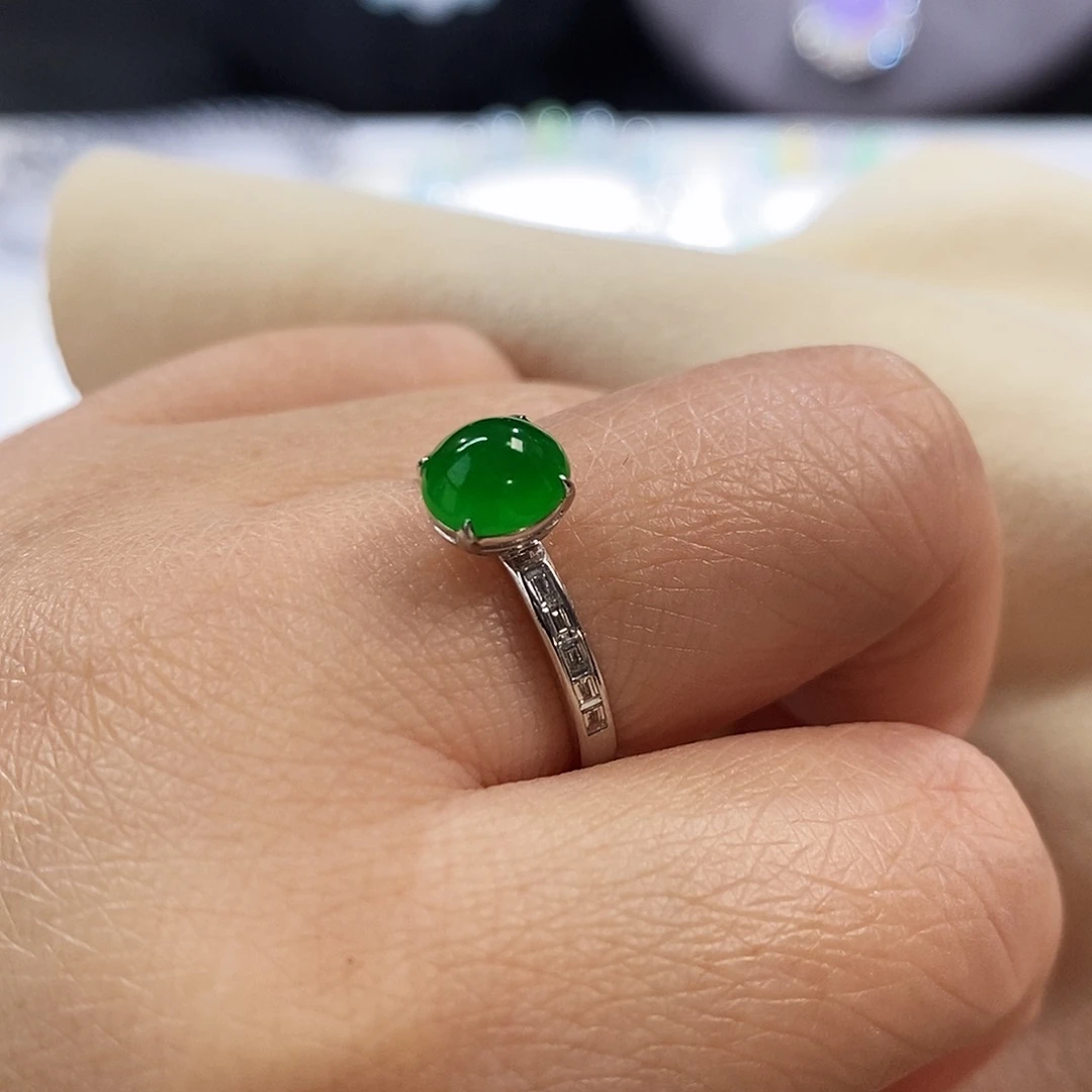 翡翠把件18K金镶嵌戒指