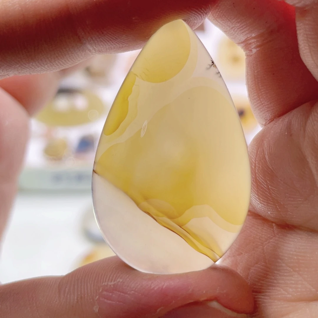 玛瑙/玉髓颈饰合金