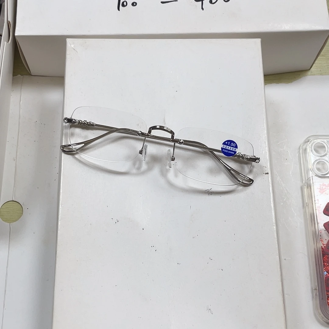 100度王一博同款银色。