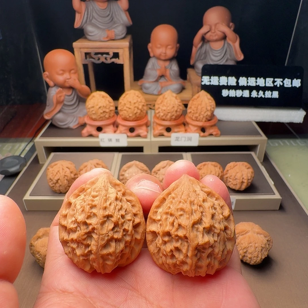 文玩核桃吊坠金牛37-36-40.5全品白茬精对