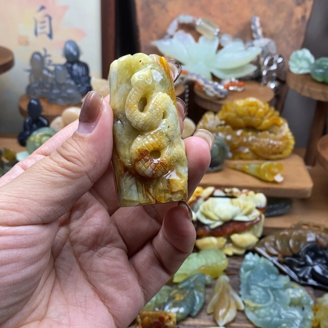 蛇纹石玉未镶嵌吊坠(不含链)