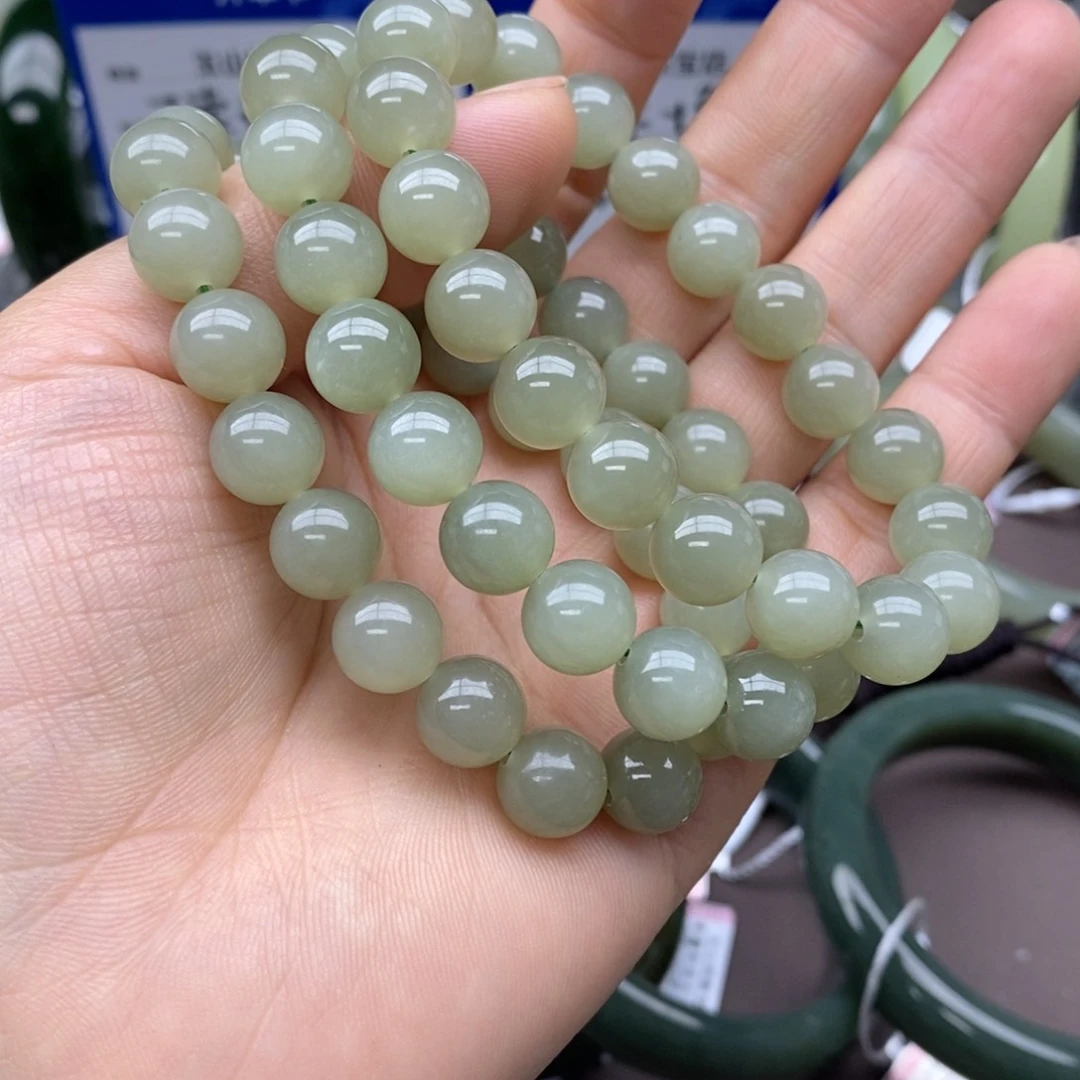 和田玉手链未镶嵌卡10