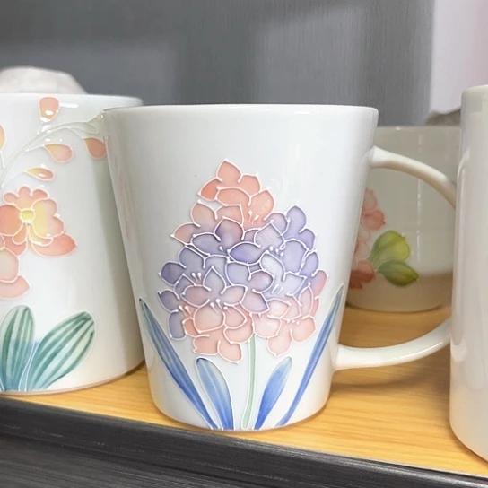 手绘高温釉下彩陶瓷