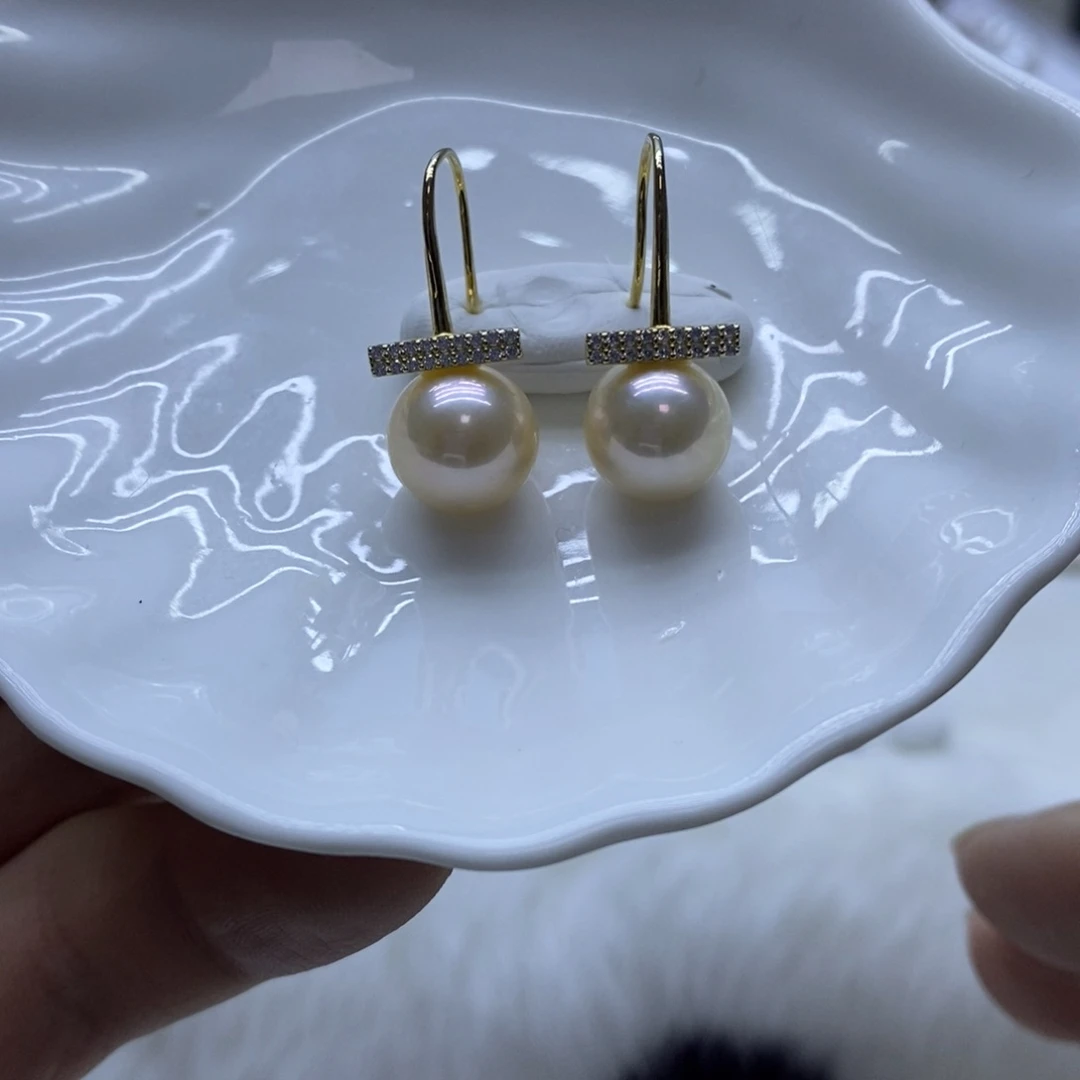 银S925镶嵌耳饰淡水珍珠